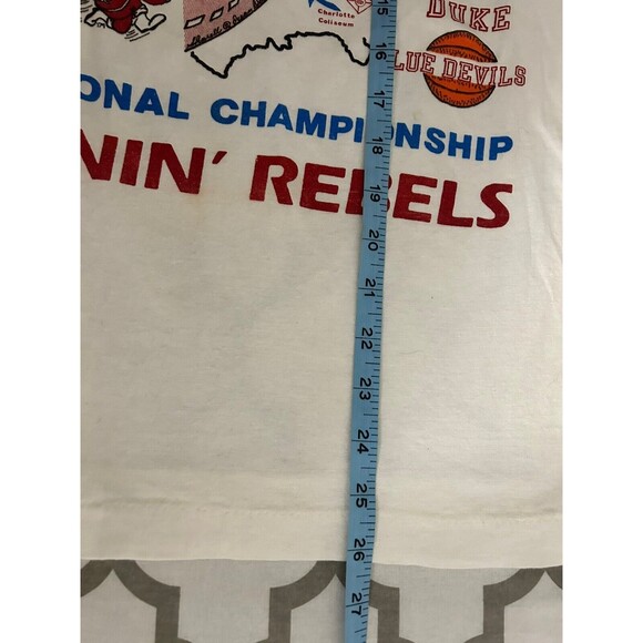 Vintage UNLV Men's Small Runnin Rebels "Racin to Indy" Final Four T-Shirt - Picture 3 of 6